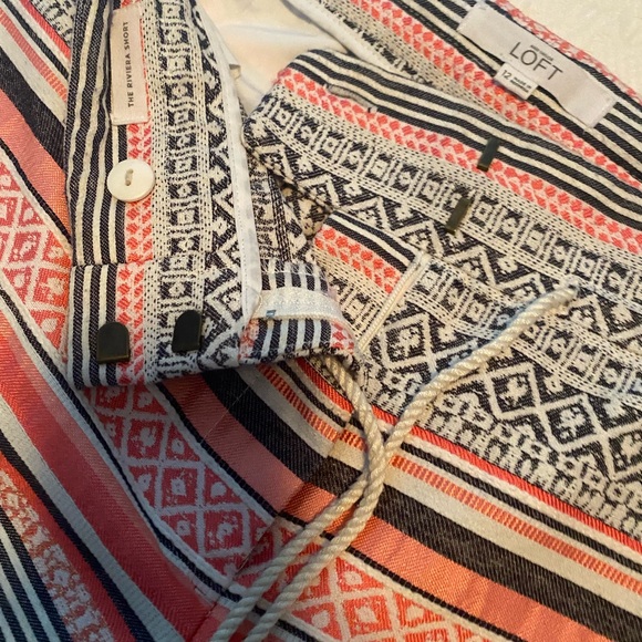 LOFT Geometric Print Shorts in Coral and Navy - Picture 3 of 15